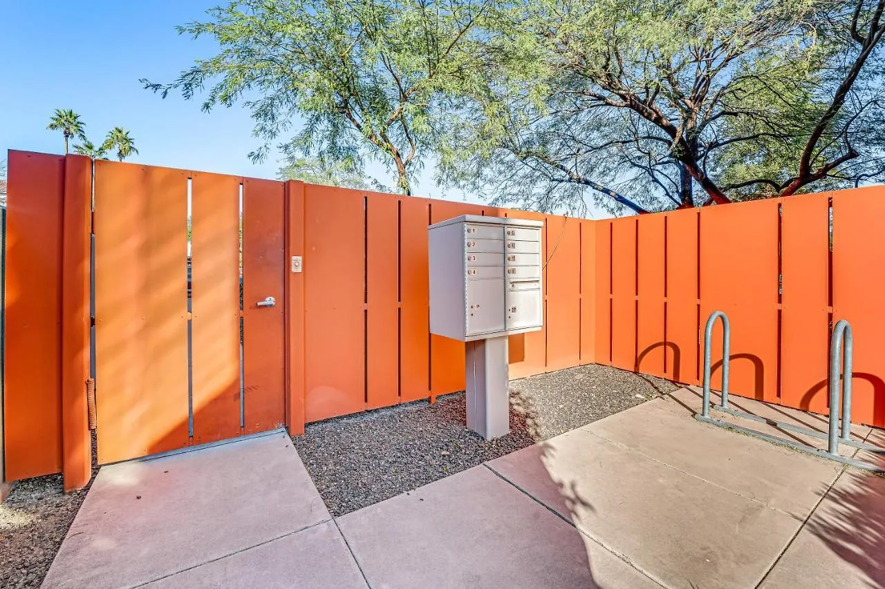 Blue Cactus Getaway Villa Scottsdale